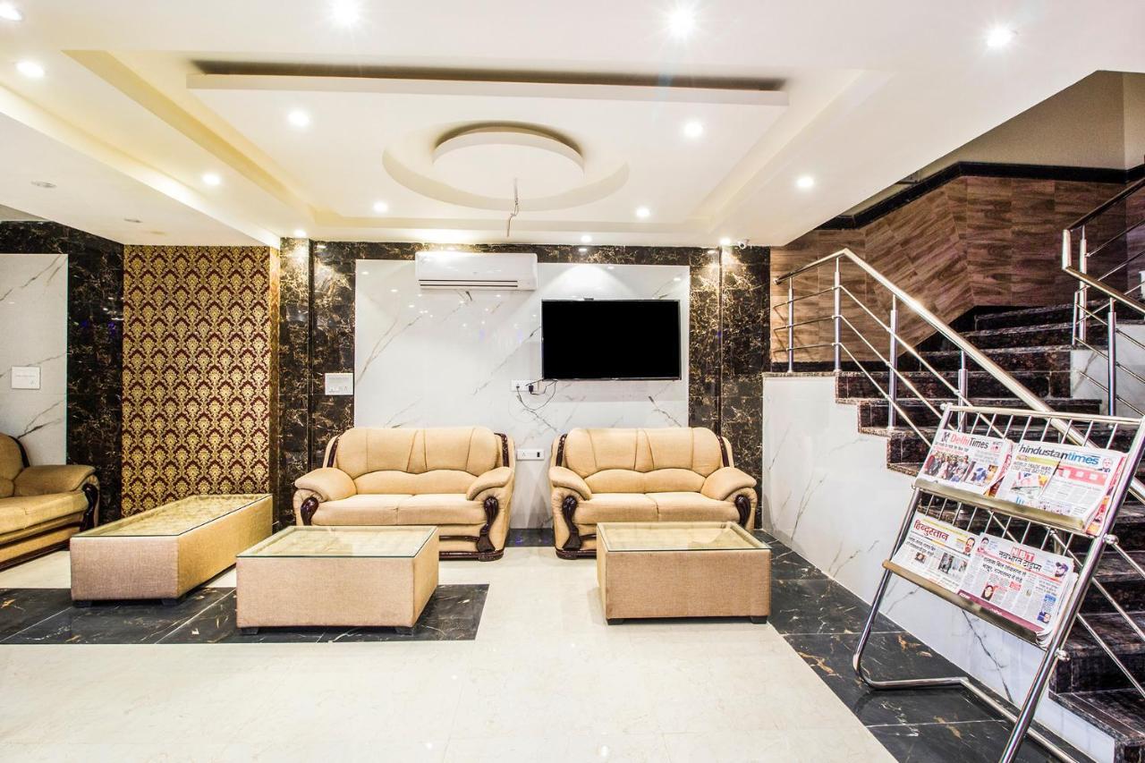 Fabhotel Olivia Suite New Delhi Exterior photo